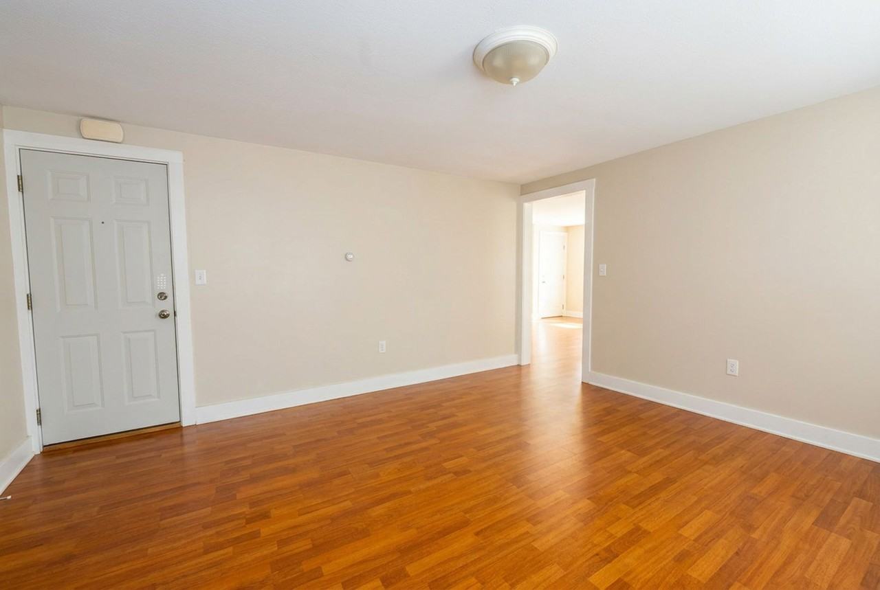 84 Birch St #201 - Photo 4 of 11