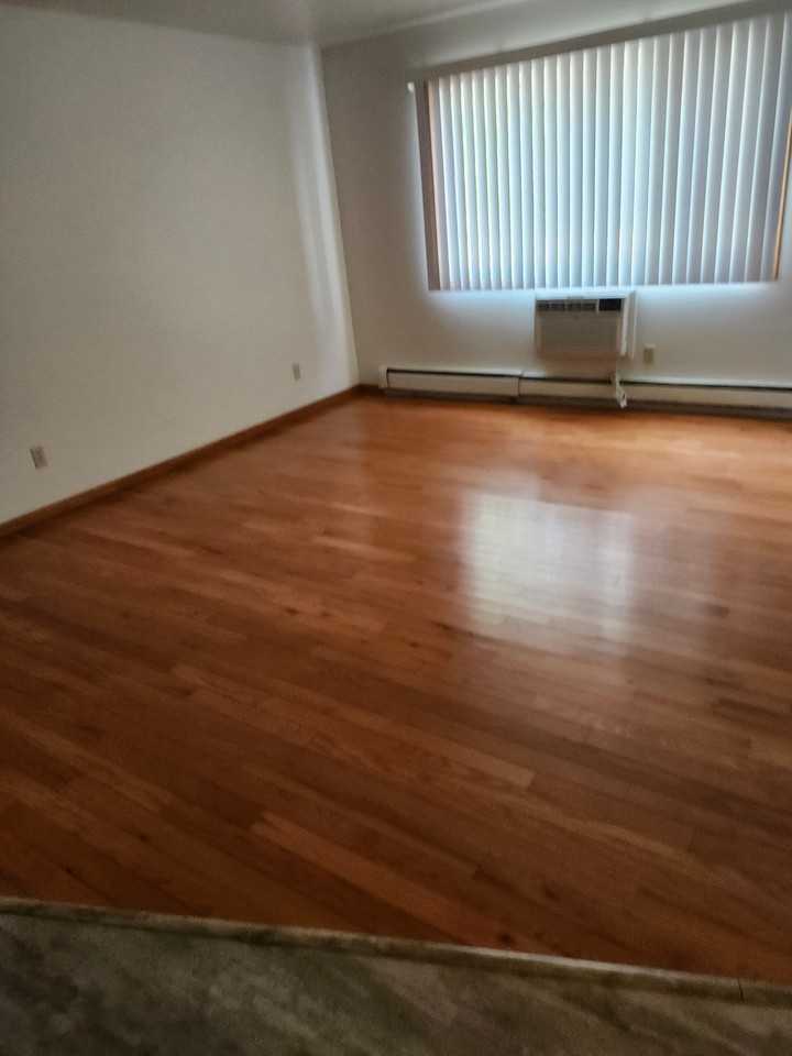 760 W Wisconsin Ave #2 - Photo 4 of 7