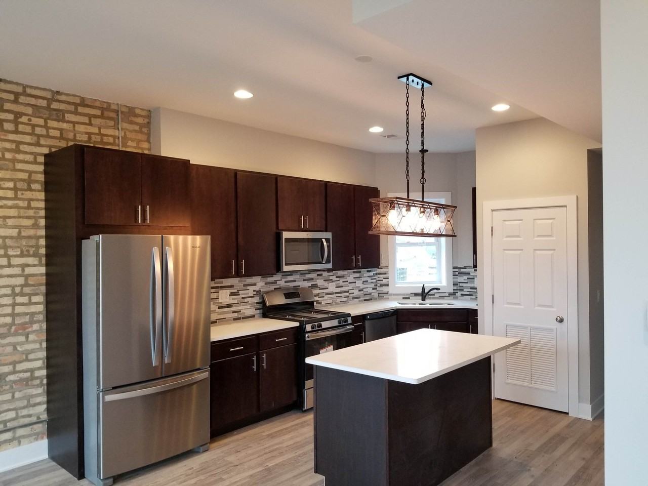 2886 N Milwaukee Ave #3 - Photo 3 of 8