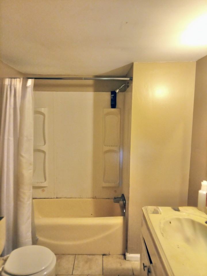 1153 Hodson Dr - Photo 3 of 12