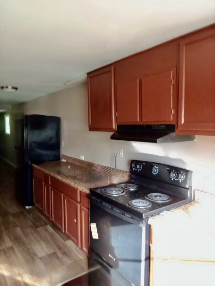 1153 Hodson Dr - Photo 6 of 12