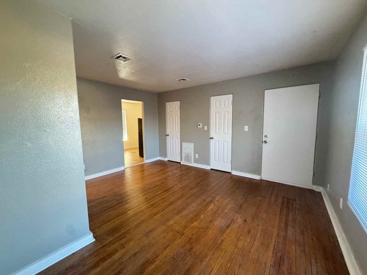 2030 Nw 25th St #17 - Photo 3 of 18