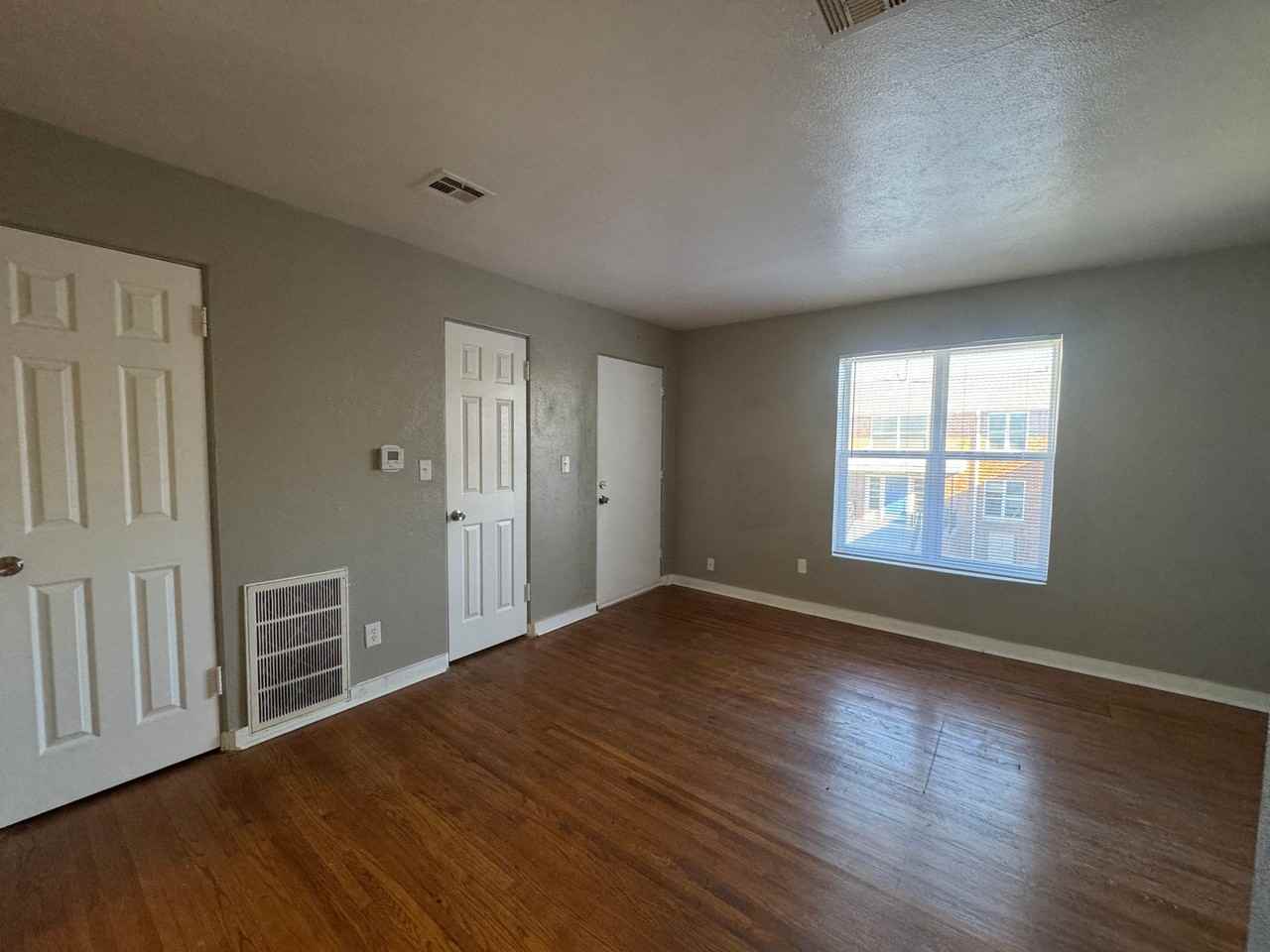 2030 Nw 25th St #17 - Photo 5 of 18
