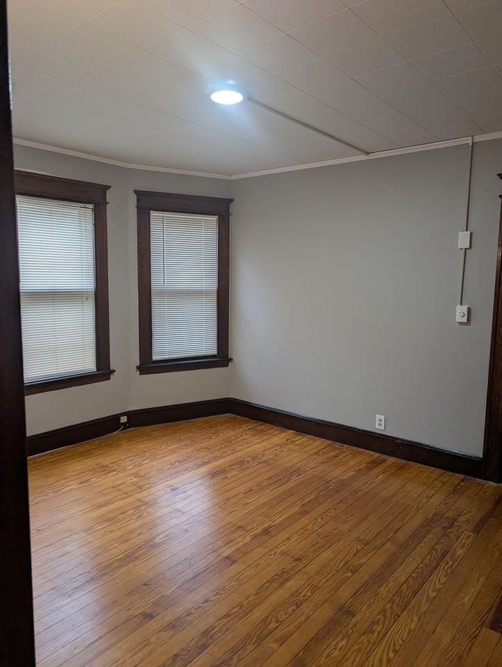 168 Minerva St #2 - Photo 6 of 10