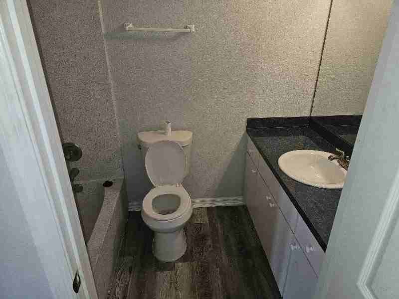 955 Forrest Dr - Photo 4 of 6