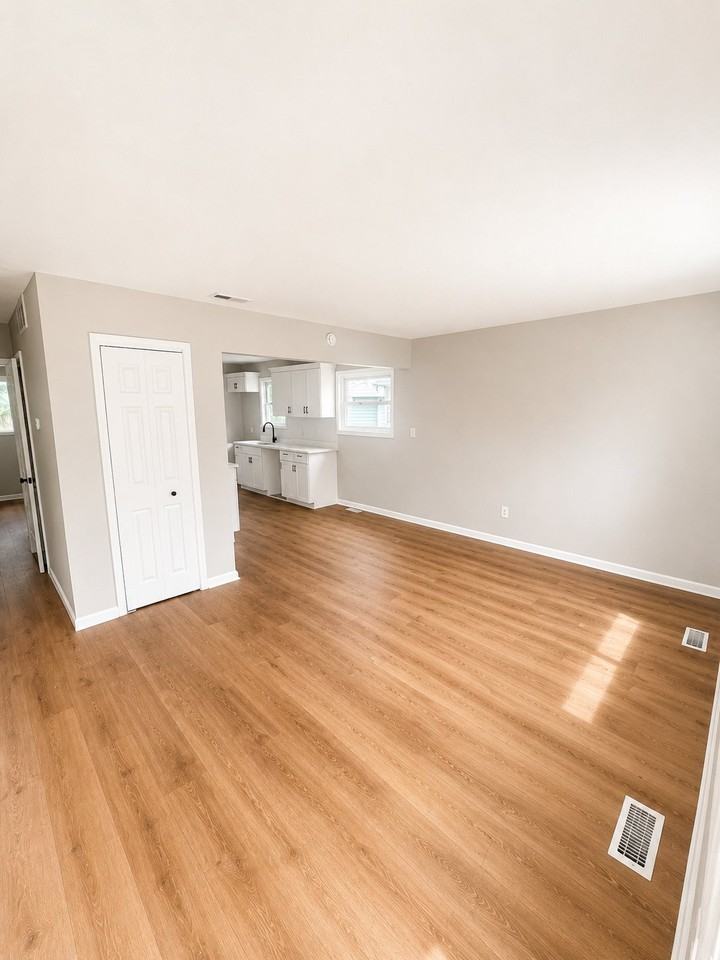 4724 Homewood Dr - Photo 5 of 11