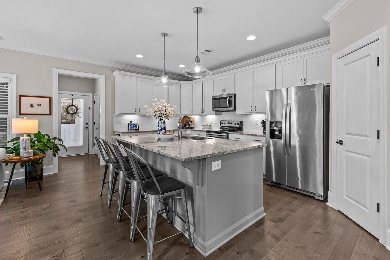 1021 Saddlers Way - Photo 5 of 14