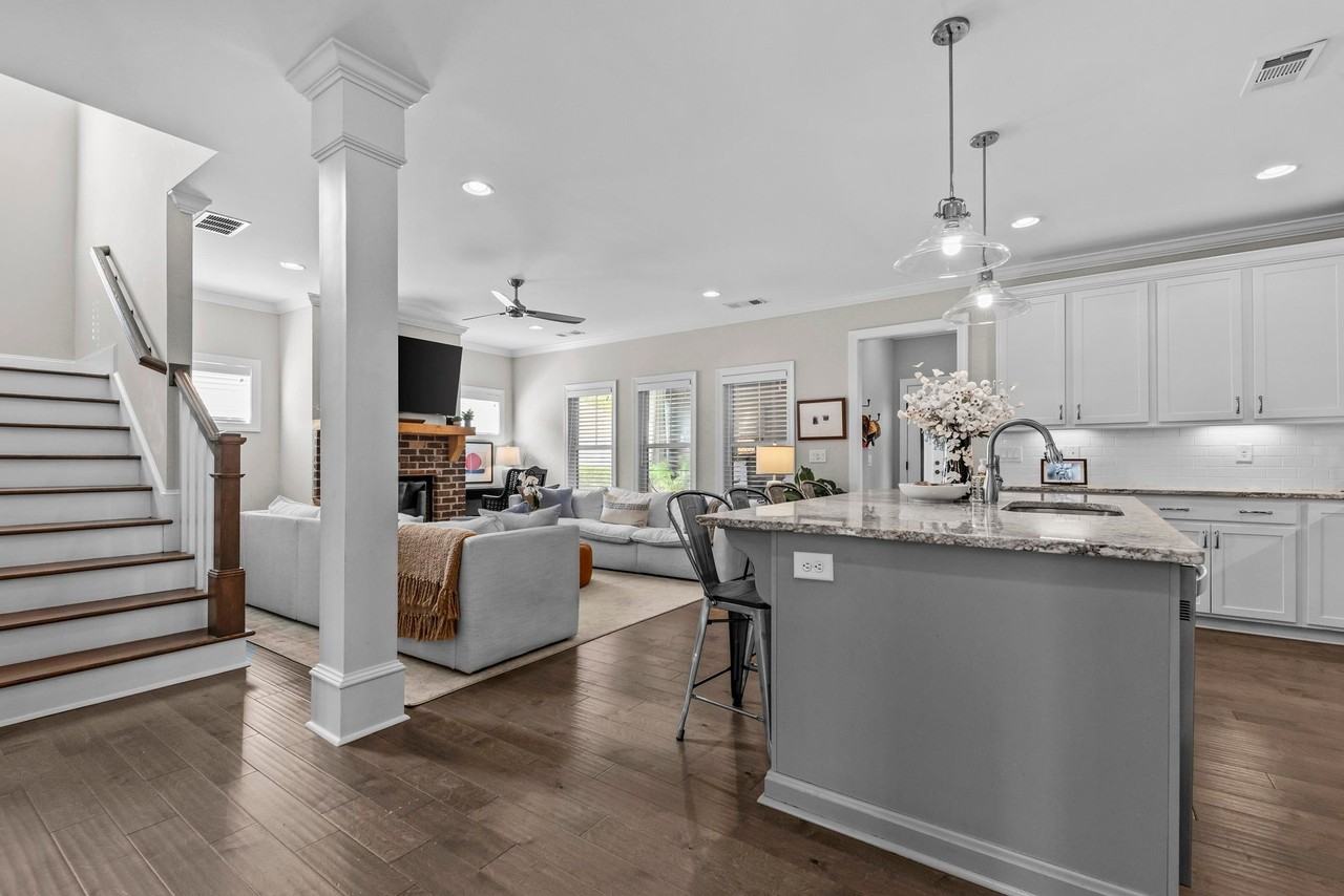 1021 Saddlers Way - Photo 6 of 14