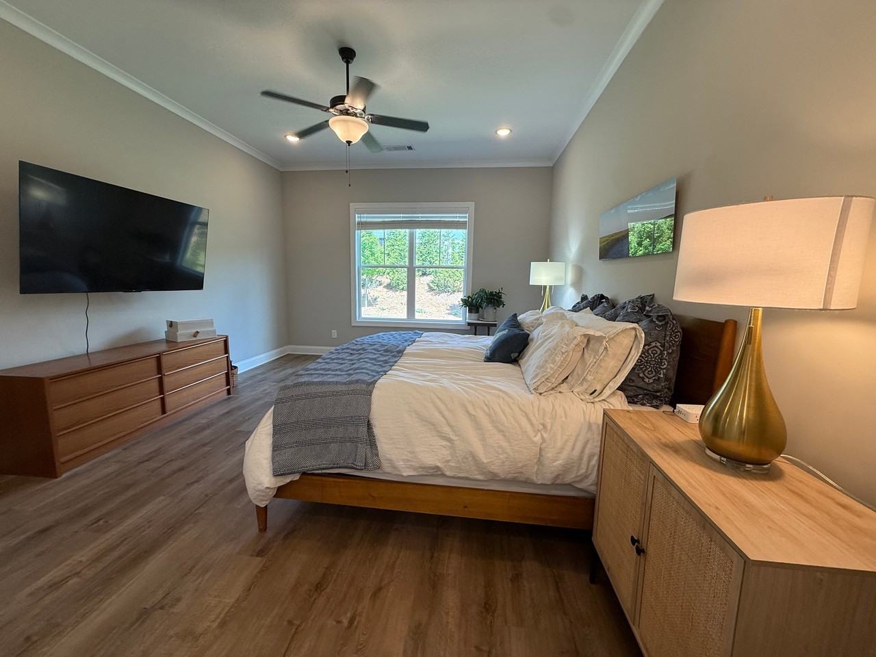 1060 Providence Loop - Photo 3 of 7