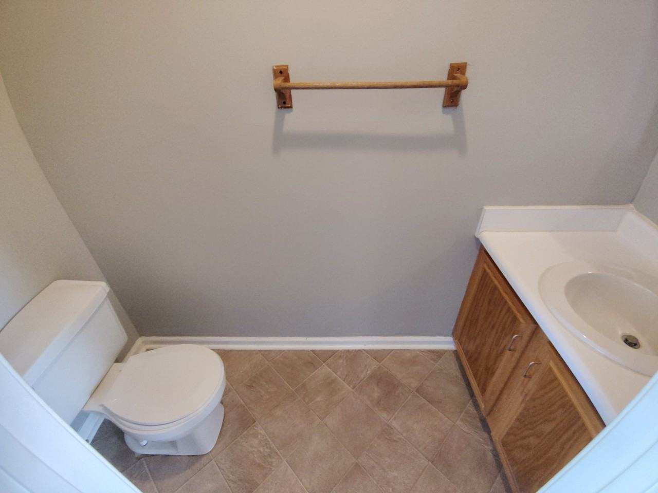 16 Duiguid Dr - Photo 3 of 9