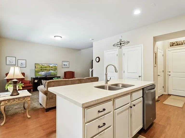 833 W Cannara Way - Photo 7 of 20