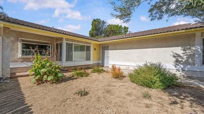6676 Coloma Way - Photo 3 of 20