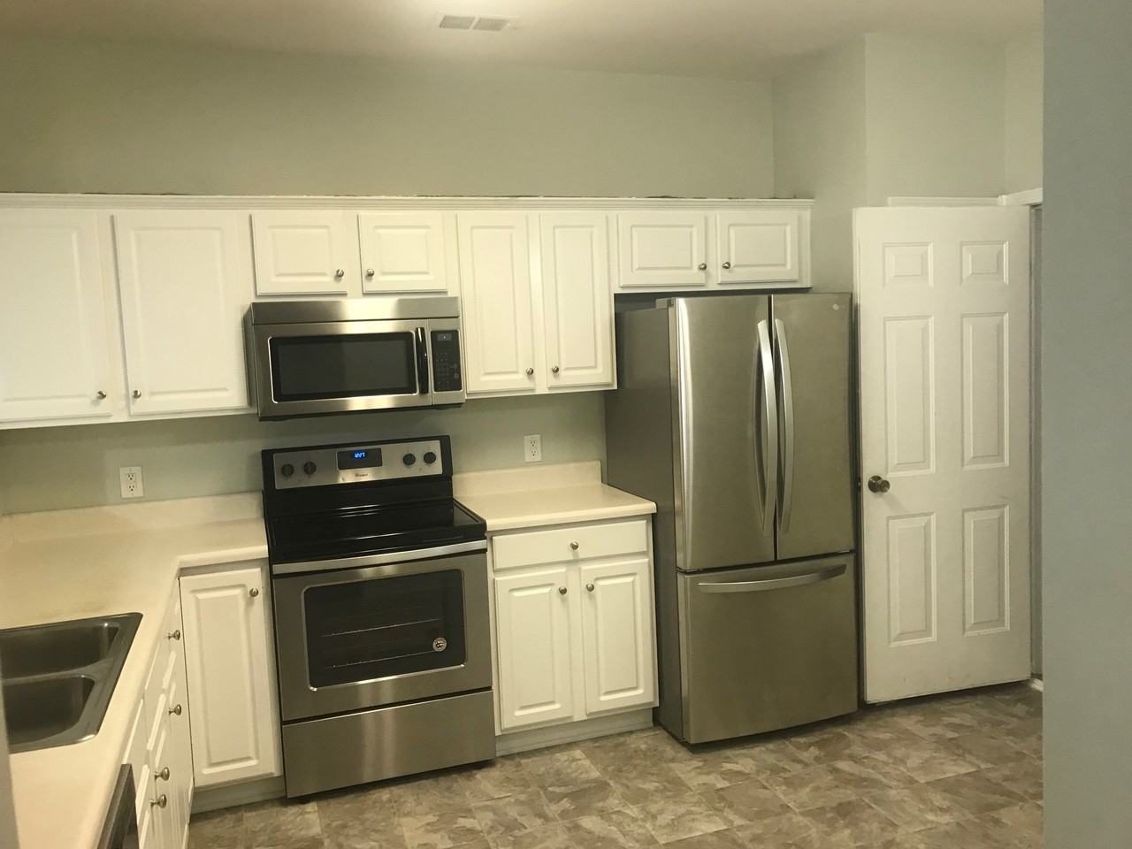 8829 Ormeau Dr - Photo 4 of 7