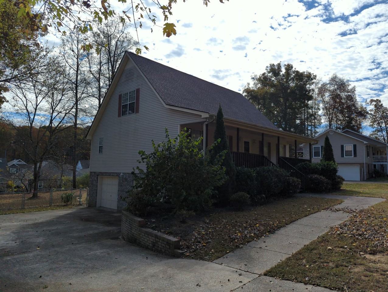 6422 Levi Rd - Photo 4 of 39