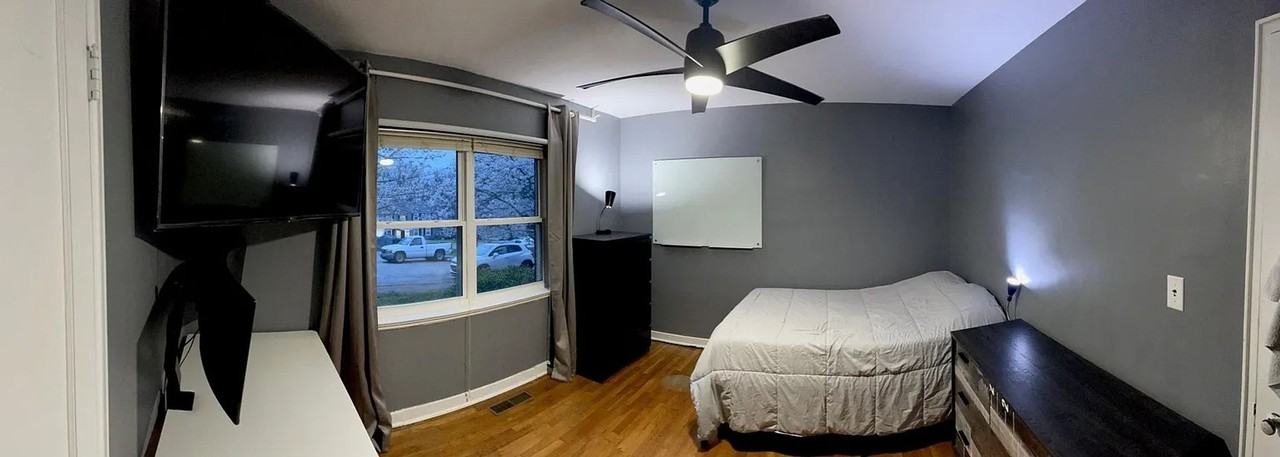 2525 Miller Park Cir - Photo 3 of 13