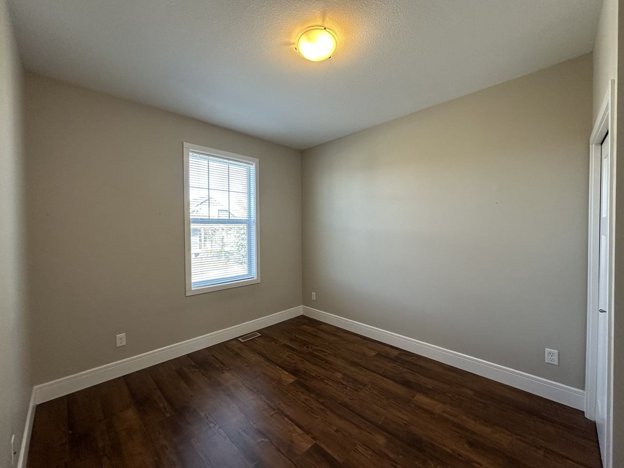 51106 Sophie Crescent - Photo 7 of 18