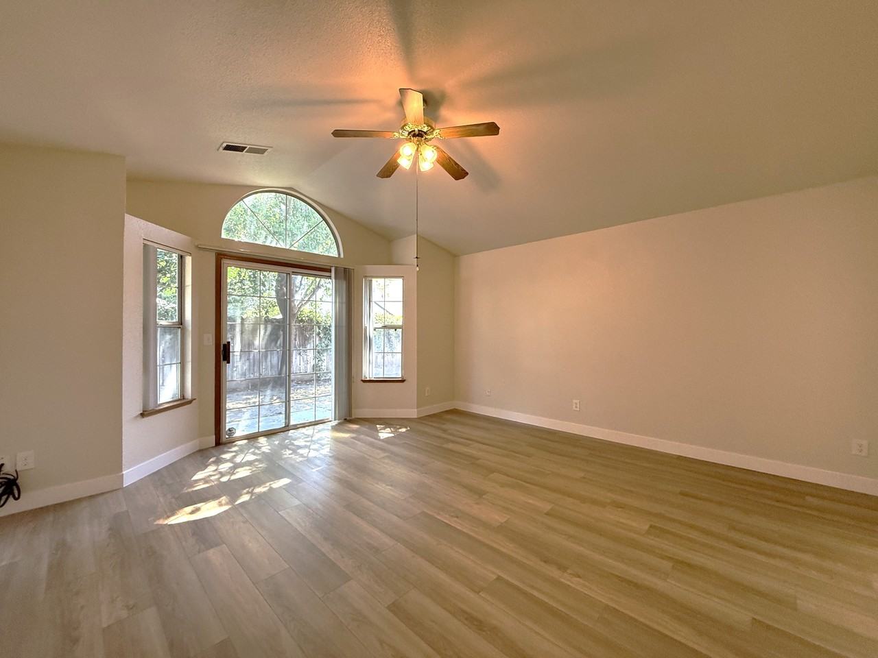 1609 W 8th Ave #1 - Photo 7 of 14