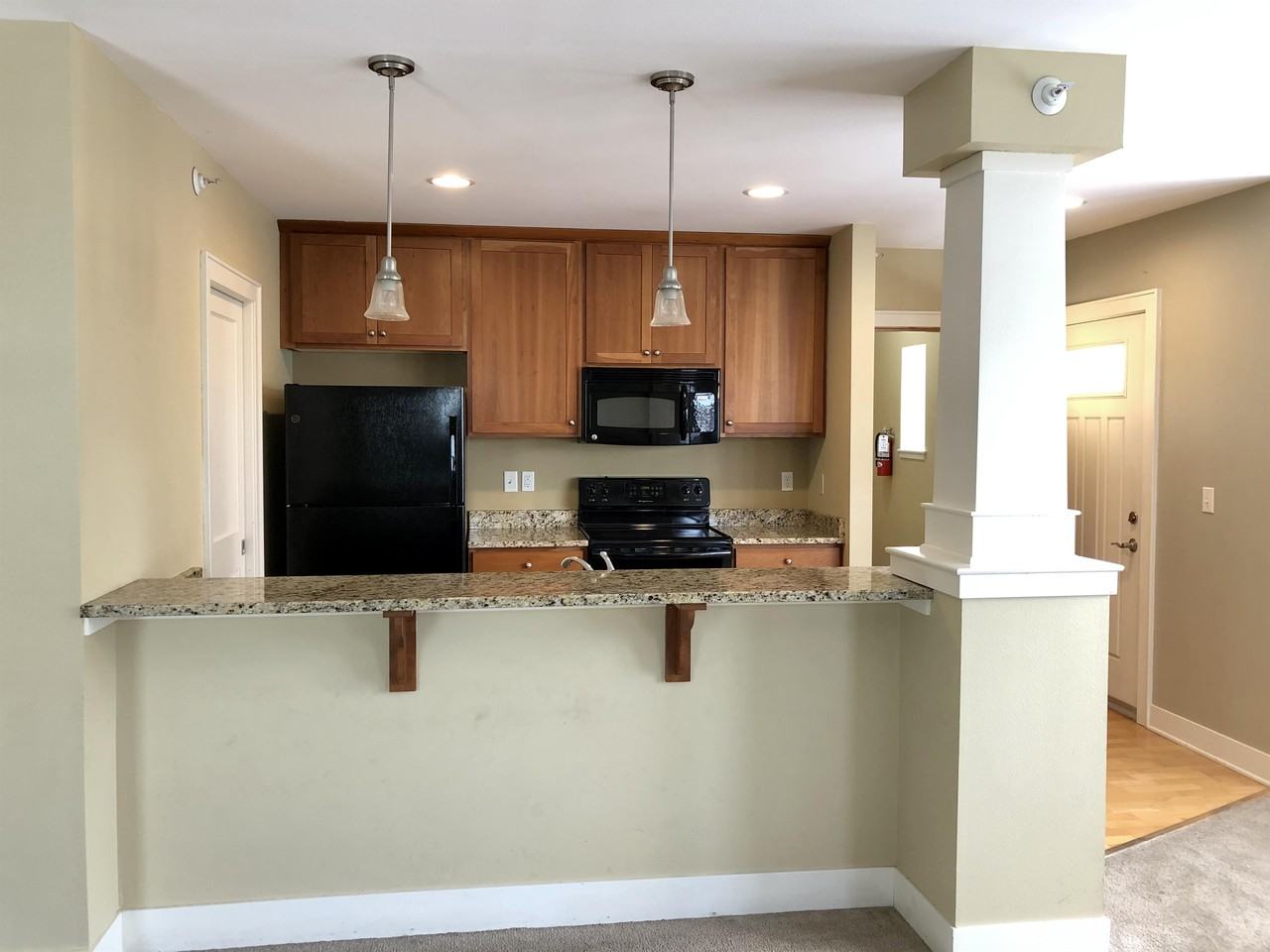 1808 N Warren Ave #1808-302 - Photo 3 of 15