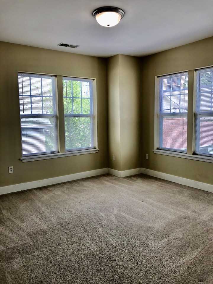 1808 N Warren Ave #1808-302 - Photo 6 of 15