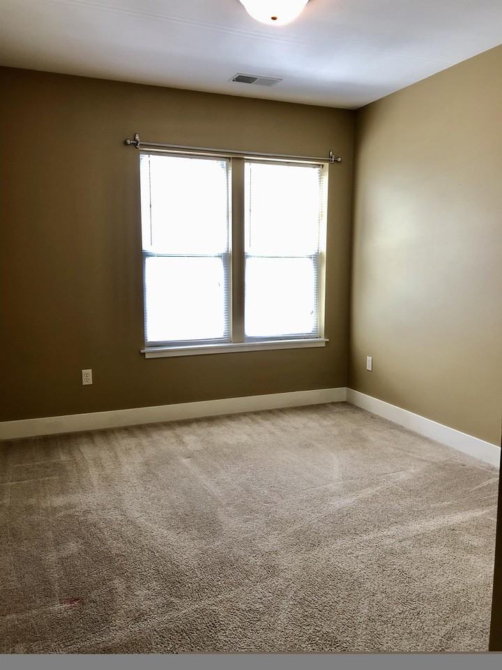 1808 N Warren Ave #1808-302 - Photo 7 of 15