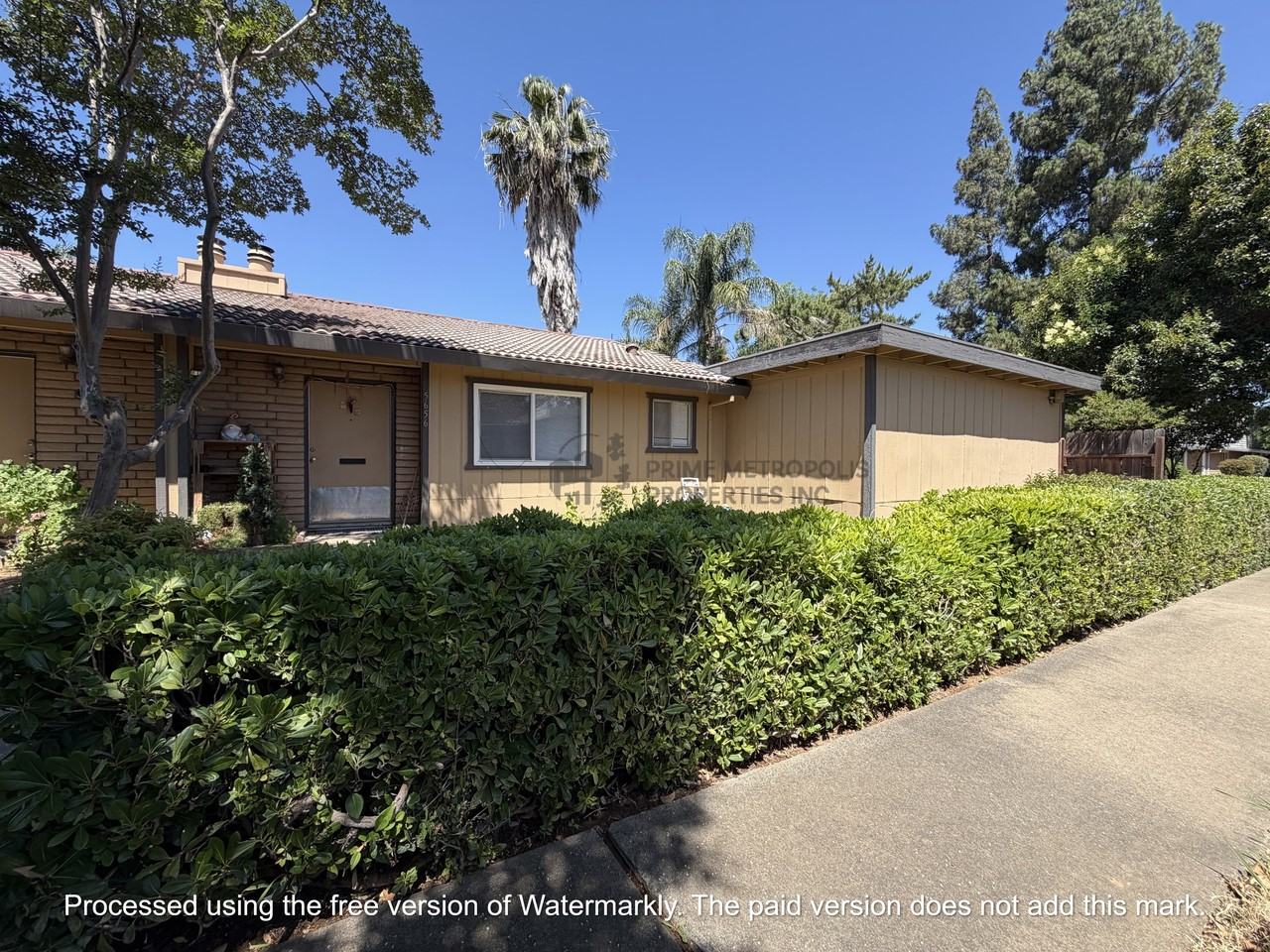 5656-5658 Odea Dr Sacramento CA 95824 HHL - Photo 2 of 27