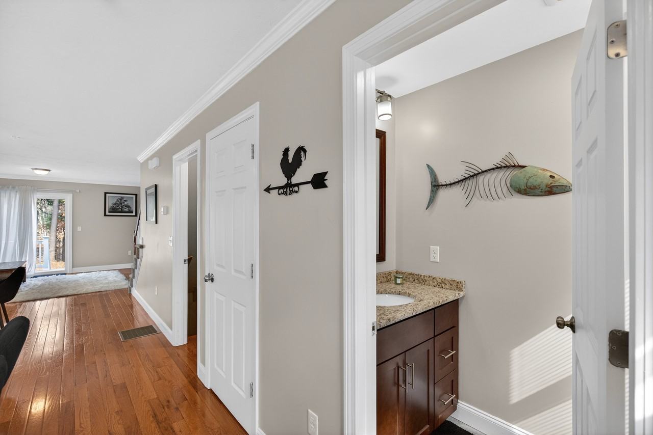 5 Twin Ponds Drive - Photo 7 of 37