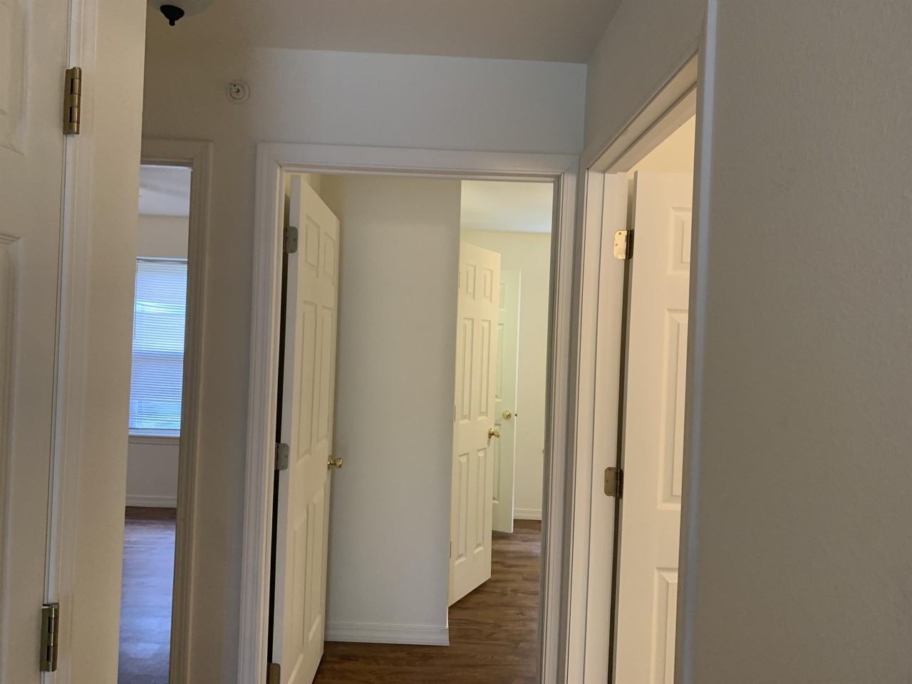 Chateau Apartments - Photo 7 of 50