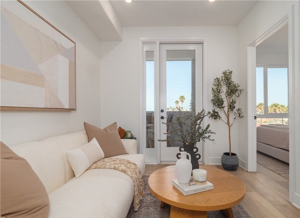 402 West Grand Avenue, Unit 65 - Photo 4 of 14