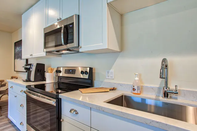 4085-4089 Nobel Drive, Unit 56 - Photo 3 of 20