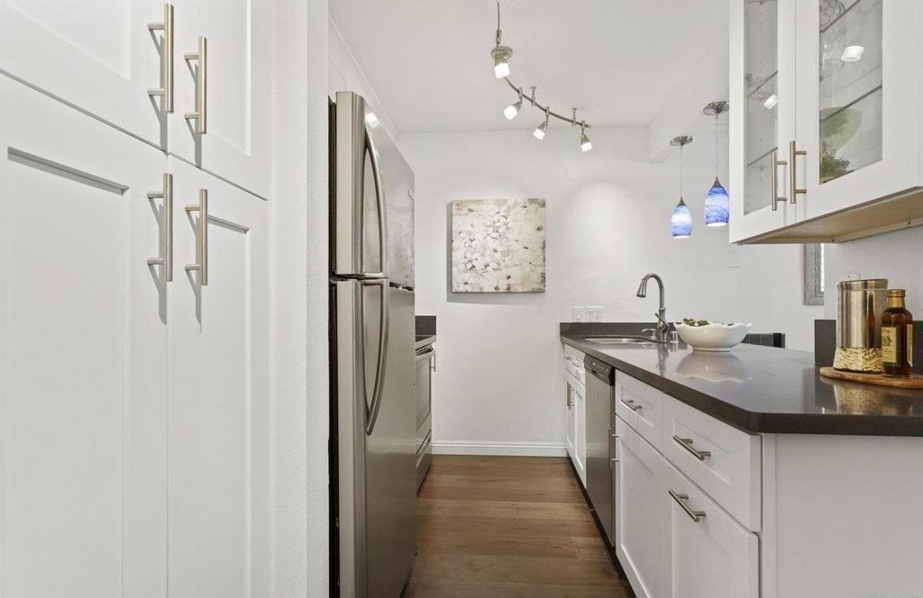 615 Vine Street, Unit 29 - Photo 7 of 14