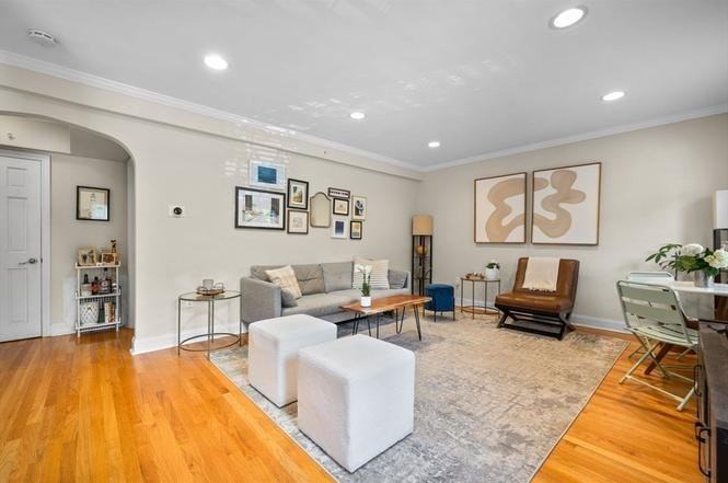 27 Commonwealth Avenue, Unit 28 - Photo 3 of 16