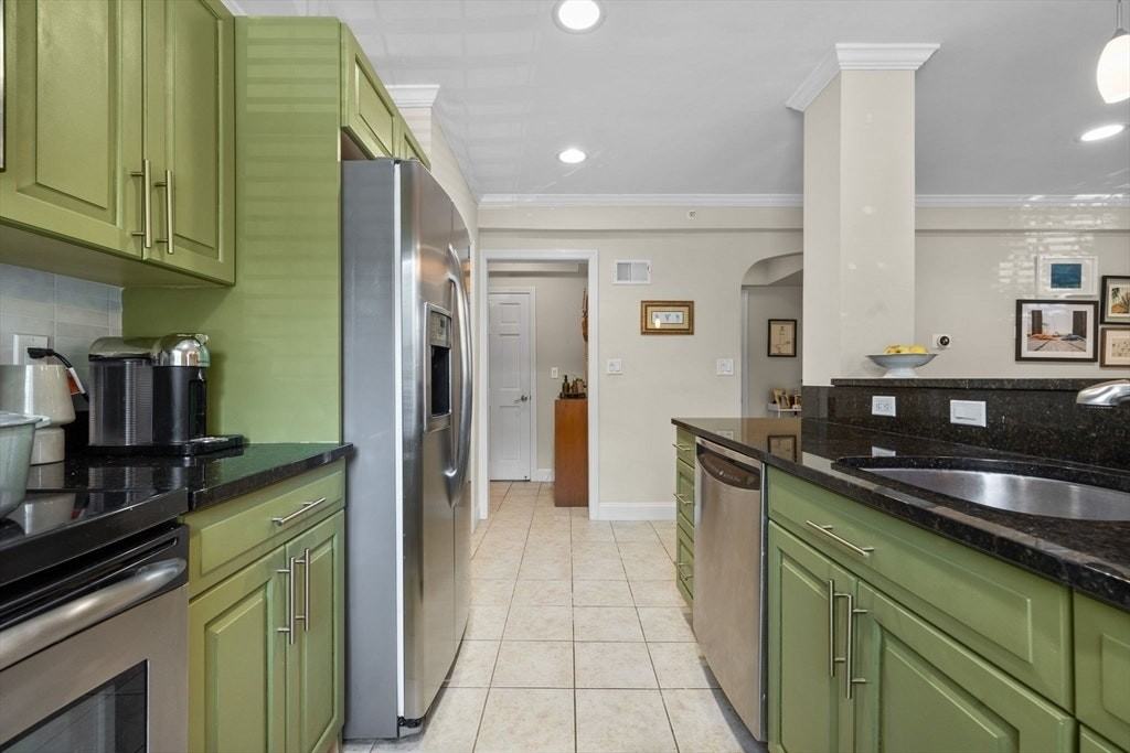 27 Commonwealth Avenue, Unit 28 - Photo 7 of 16