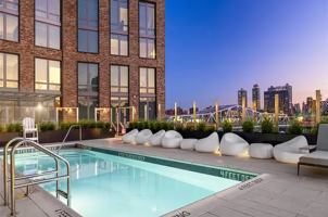 featured image of 2385 3rd Ave