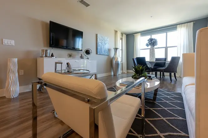 5945 Linda Vista Road, Unit C88 - Photo 5 of 24