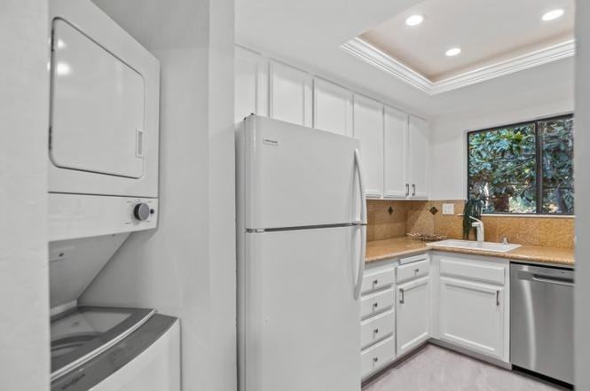 999 Evelyn Terrace West, Unit 43 - Photo 6 of 19