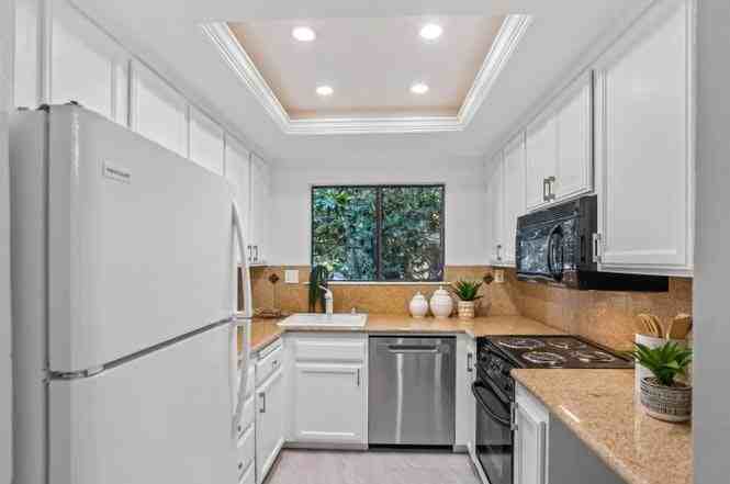 999 Evelyn Terrace West, Unit 43 - Photo 7 of 19