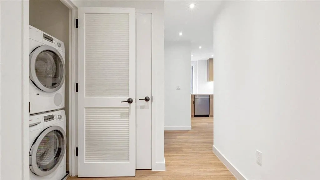 15 Cliff Street, Unit 425 - Photo 2 of 16