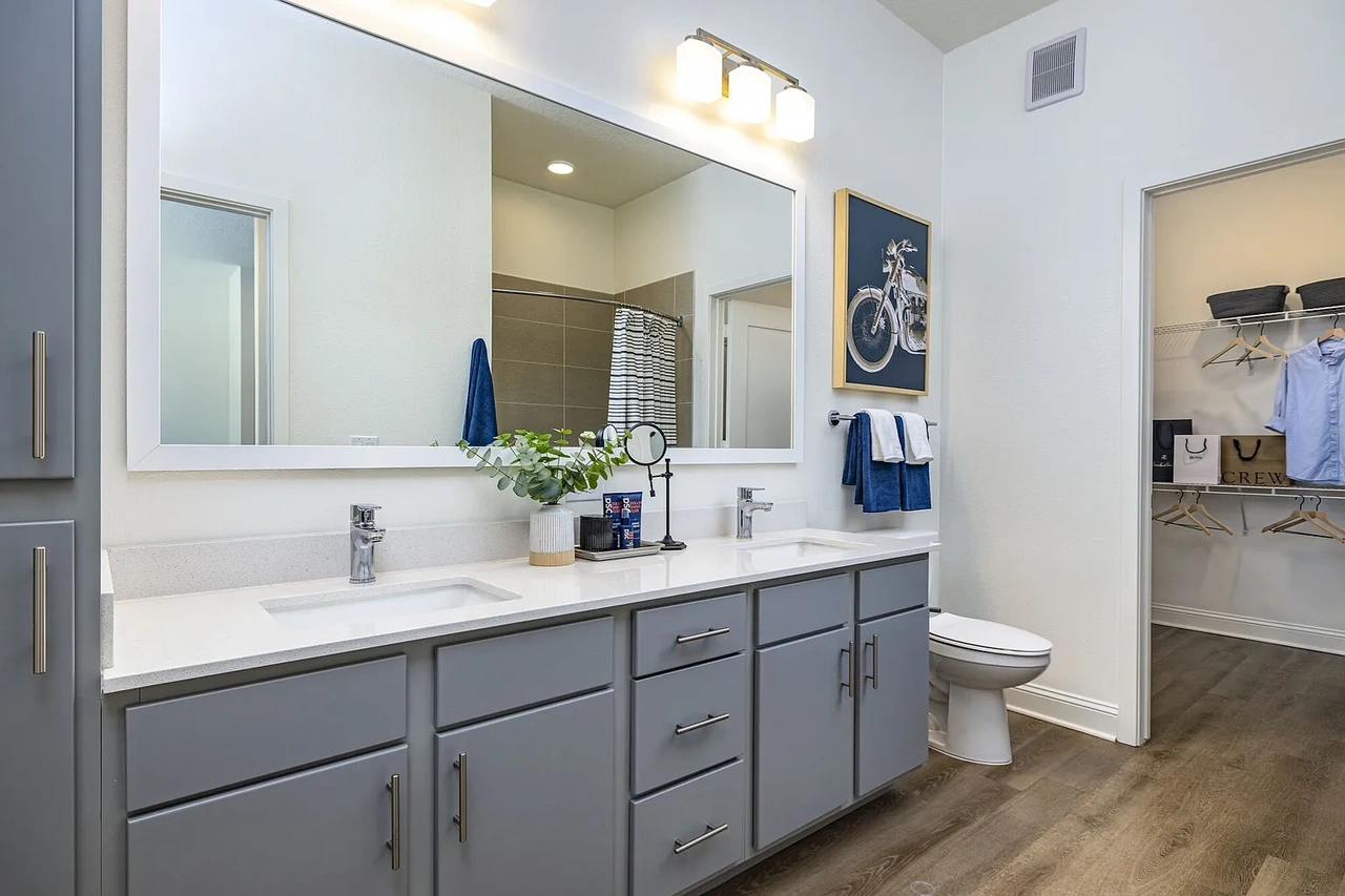 7488 Universal Boulevard, Unit 88C - Photo 2 of 17