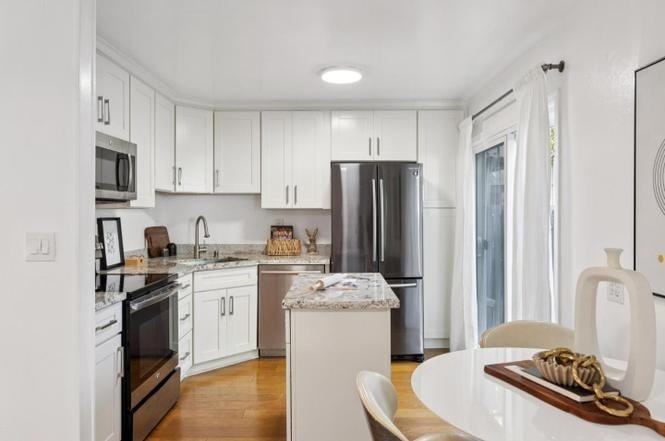 255 South Rengstorff Avenue, Unit 77B - Photo 5 of 19