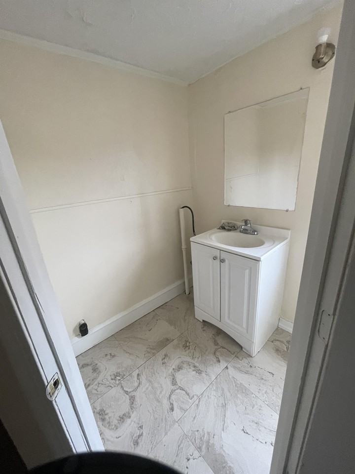 82-84 Market Street - Photo 4 of 6