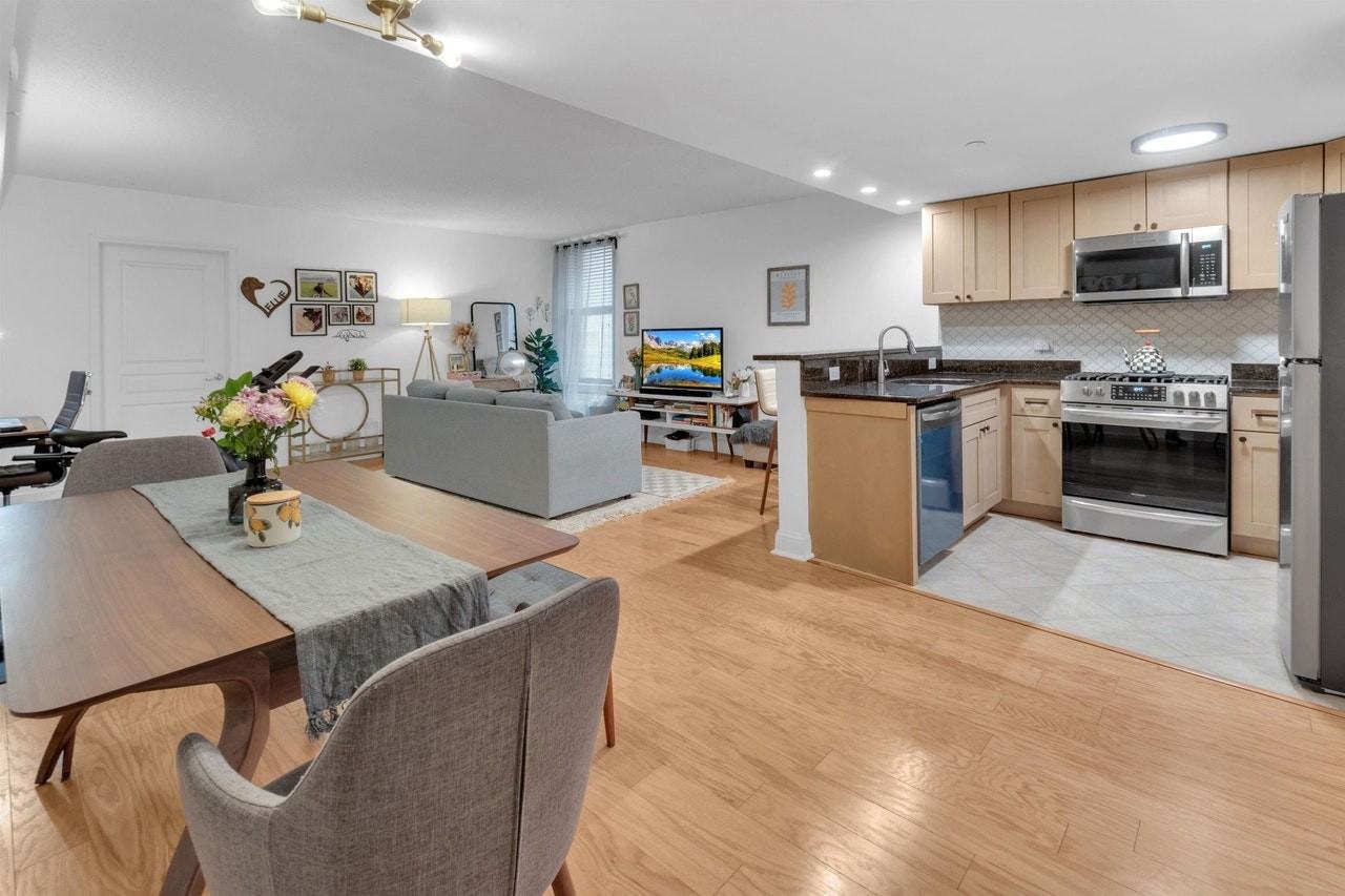 4301 Park Avenue, Unit 30 - Photo 3 of 15