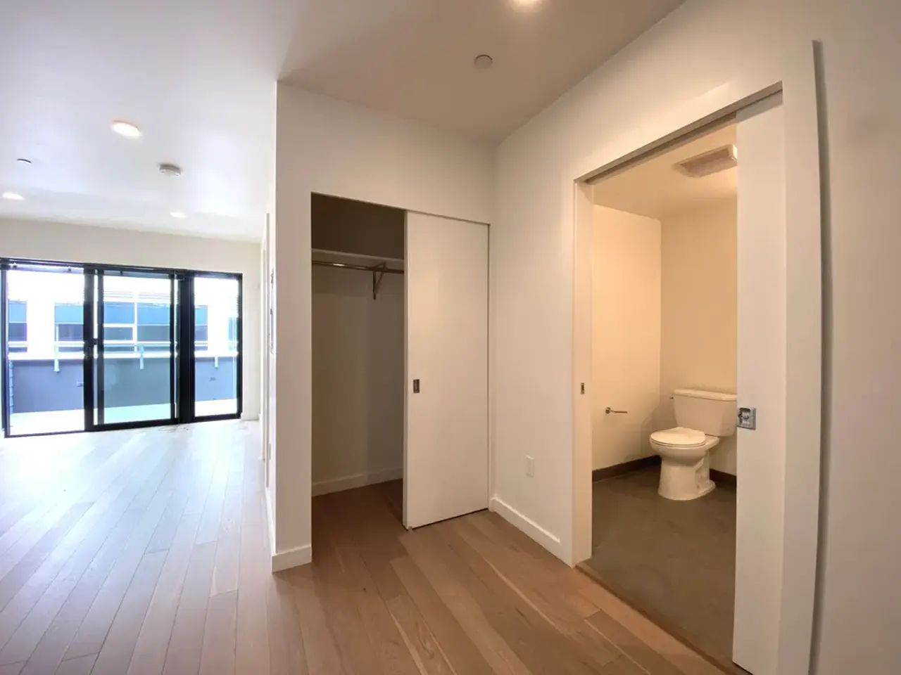 915 Minna Street, Unit 59 - Photo 5 of 18