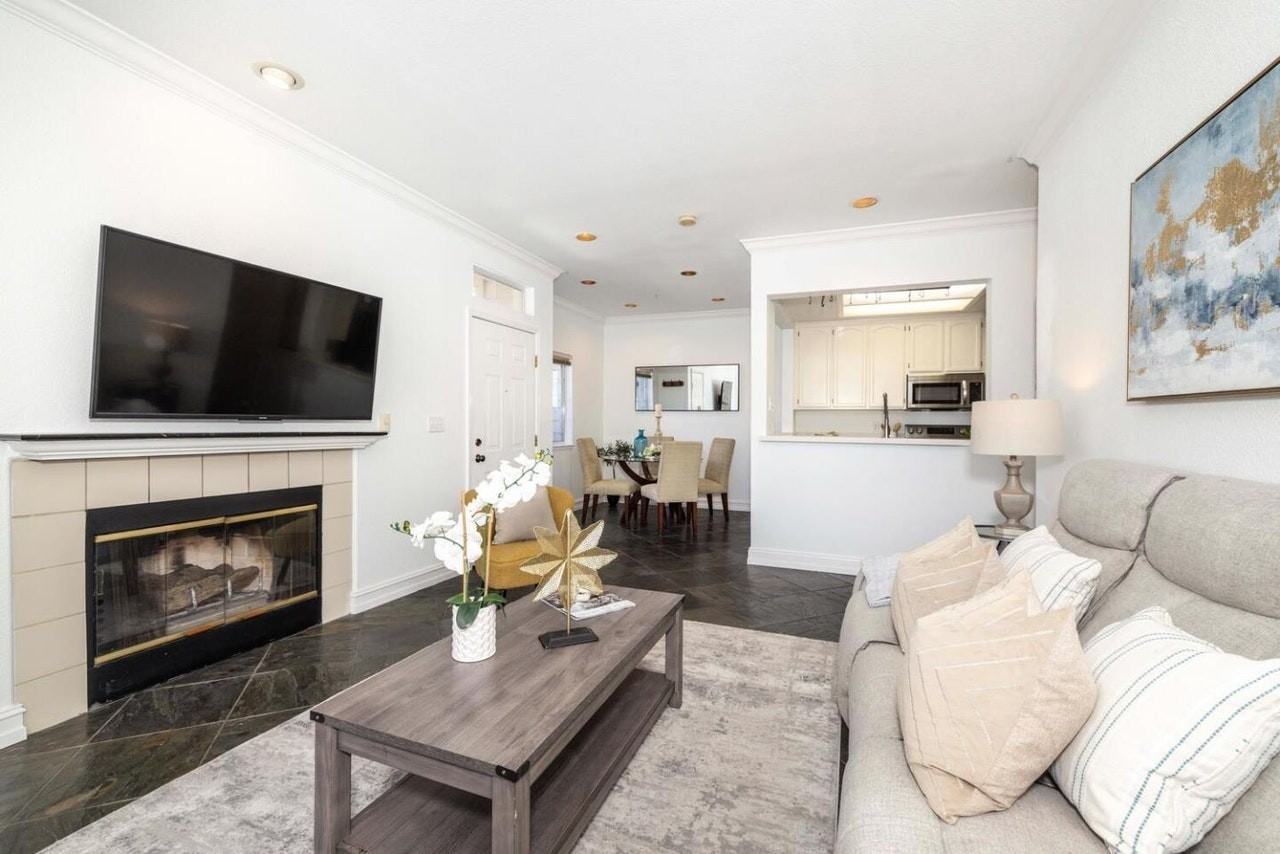 2309 Hastings Shore Lane, Unit 28 - Photo 4 of 19