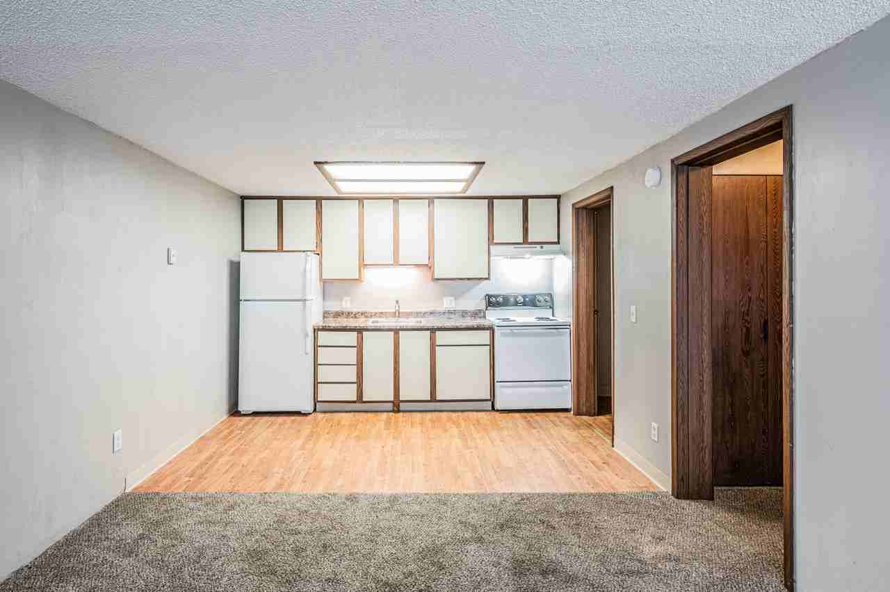 1000 Stonehenge Place - Photo 5 of 6