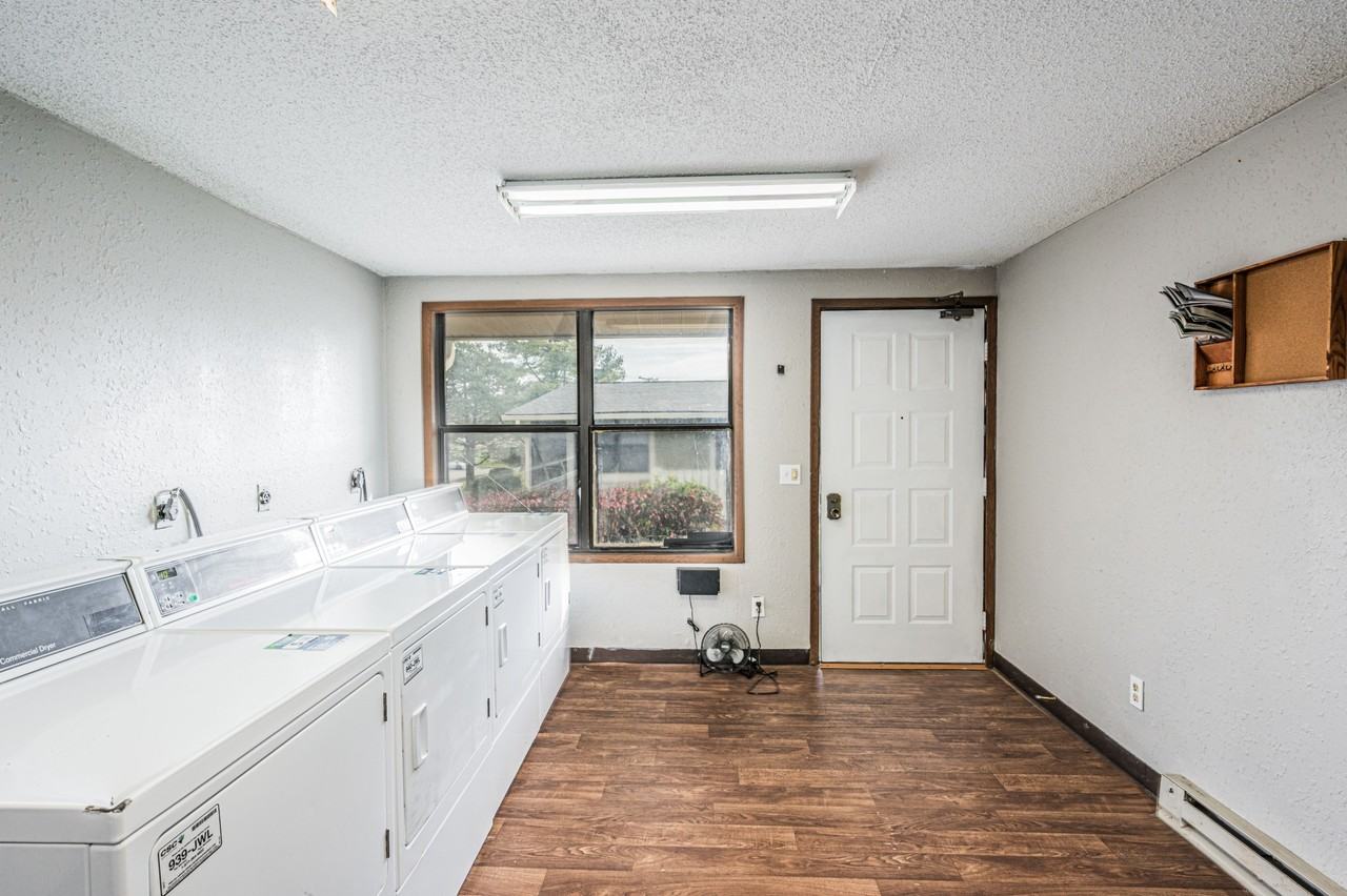 1000 Stonehenge Place - Photo 6 of 6
