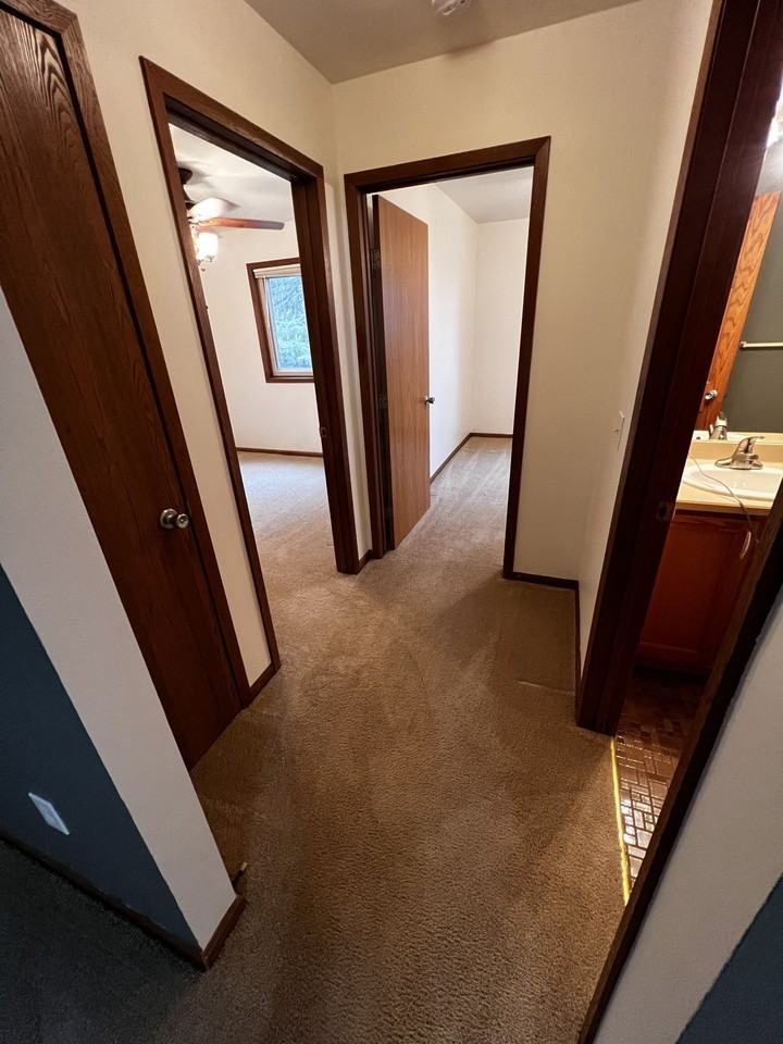 514 South Main Street - Photo 4 of 21