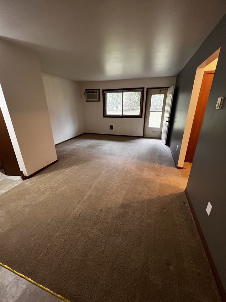 514 South Main Street - Photo 6 of 21