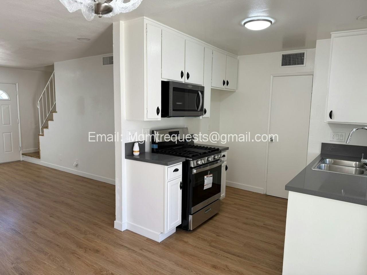 16780 Village Lane - Photo 3 of 24