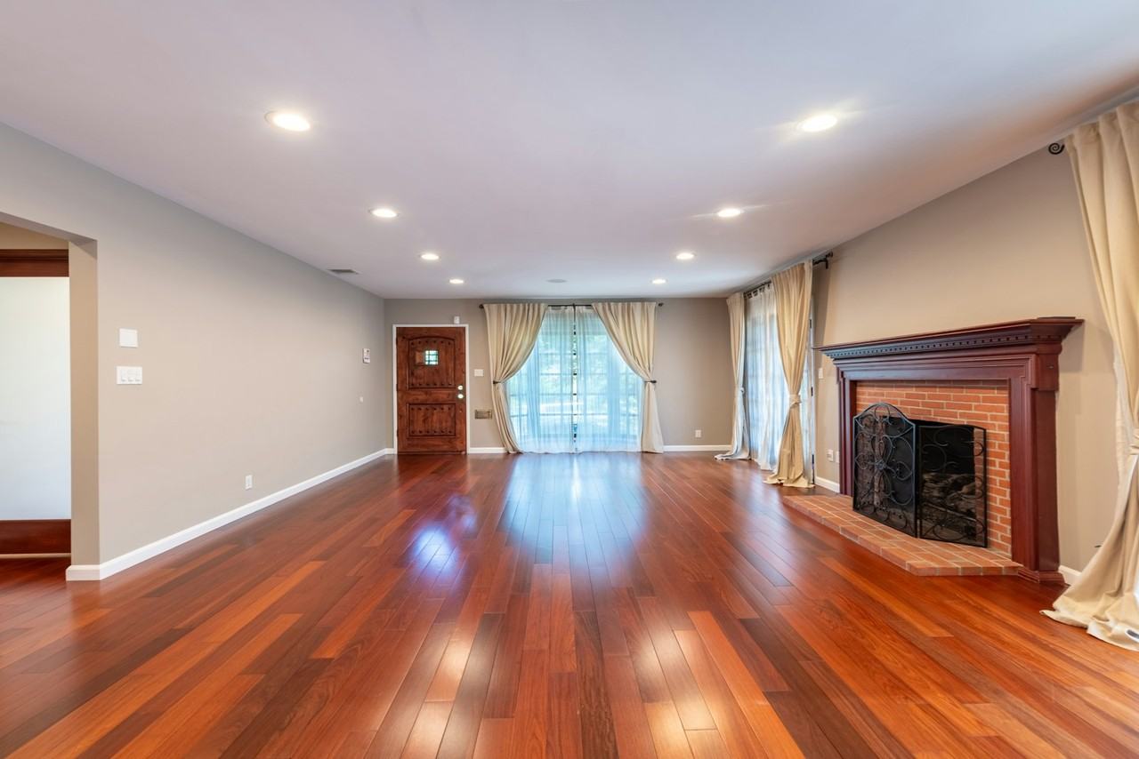 4167 Klump Avenue - Photo 6 of 30