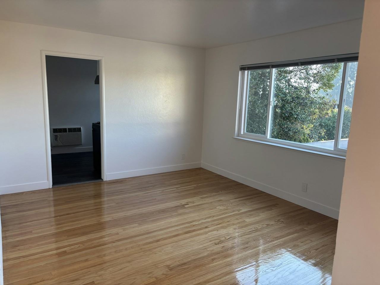 3465 Somerset Avenue - Photo 3 of 7